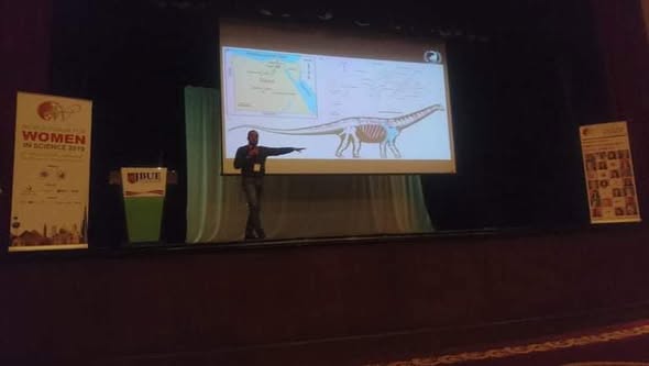 Professor Hesham Sallam gave a lecture on the discovery of Mansourasaurus at the Dome Building of the British University