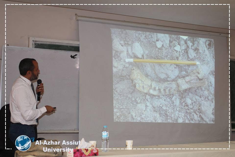 Professor Hesham Sallam talked about the discovery of Mansourasaurus at Al-Azhar University, Assiut