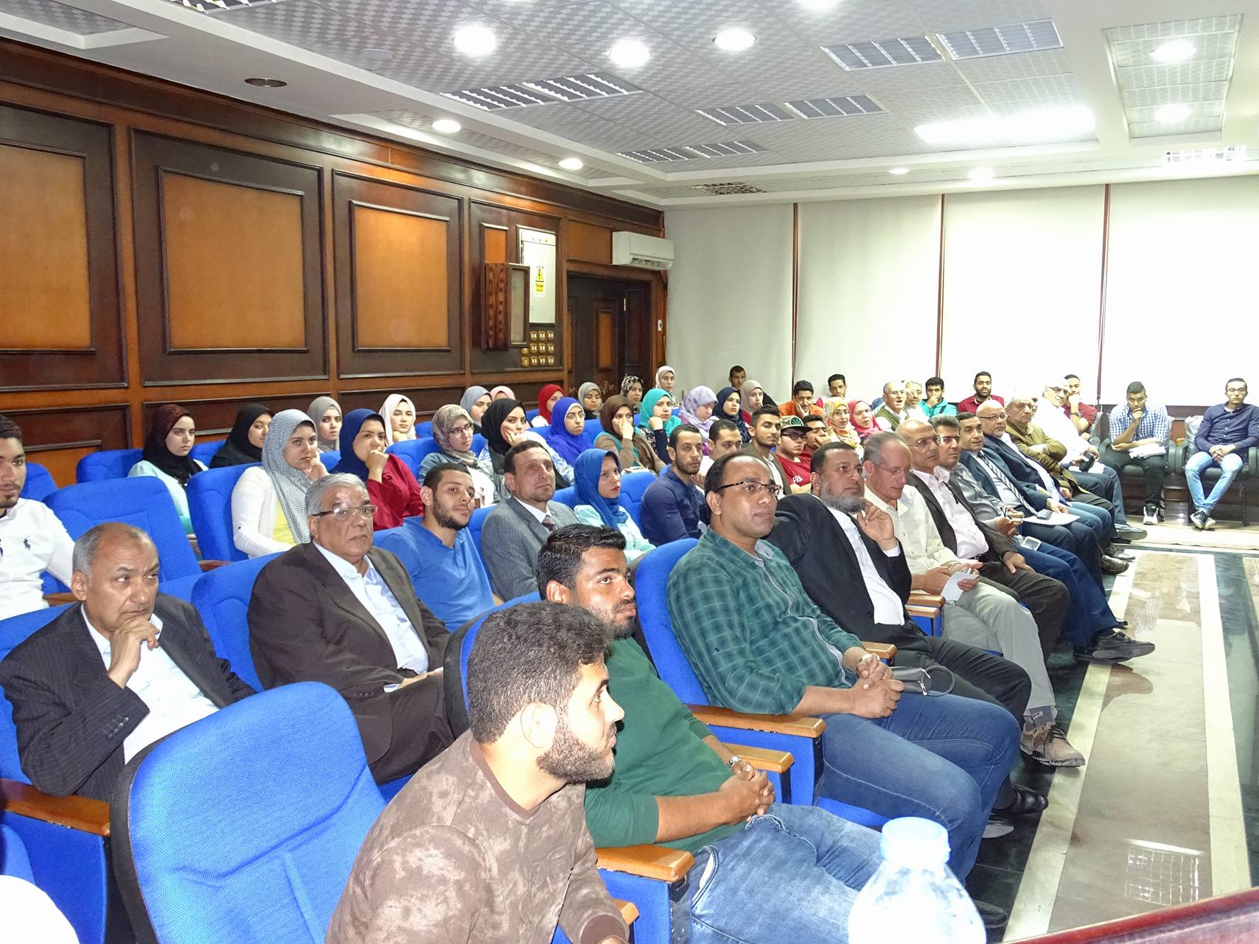 Professor Hesham Sallam talked about the discovery of Mansourasaurus at the Faculty of Science, Tanta University