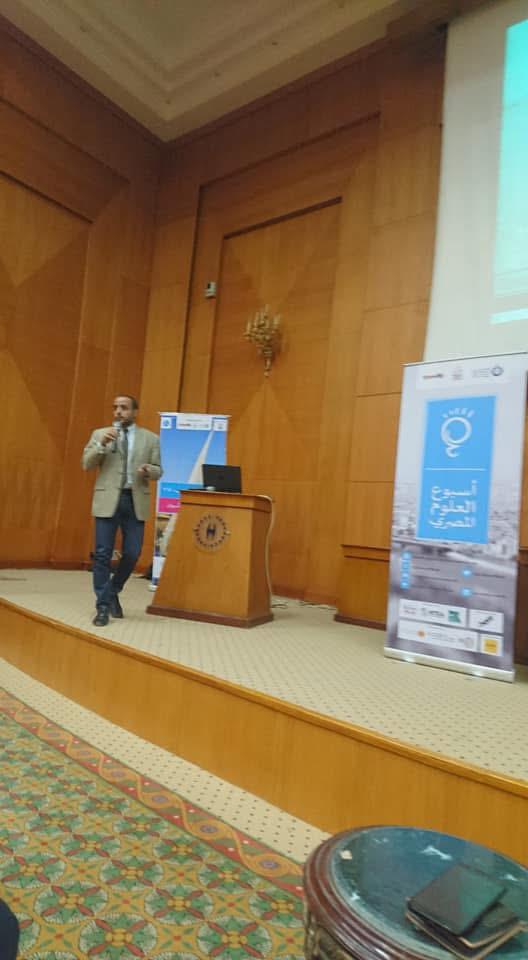 Professor Hesham Sallam talked about the discovery of Mansourasaurus during Science Week in Aswan